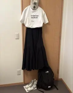 EVERY DAY MUSEUM ロゴTシャツ ホワイトのサムネイル