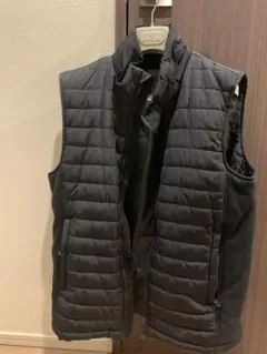 ZARA MAN ブラック ダウンベスト