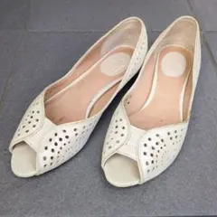 Item thumbnail for item f8eefeb2-e899-4a2a-aa15-3c6bcb5af6d1