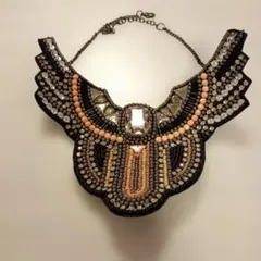 ステートメント　ビーズネックレス