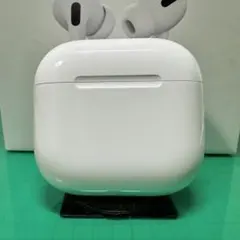 AirPods 第4世代 充電ケース　アクティブノイズキャンセリング(ANC)