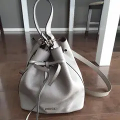 フルラ　コスタンザ　 レザー ショルダーバック