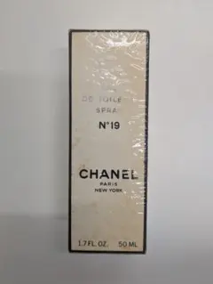 【未開封・希少】シャネル No.19 オードゥ トワレット スプレイ 50ml