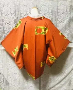 【未使用に近い】昭和レトロな羽織　オレンジ系　しつけ糸付き　少々シワあり　B51