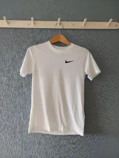 Nike DRI-FIT ホワイト Tシャツ M