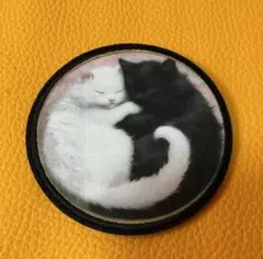 モフモフ猫のワッペン 白黒　マジックテープタイプ