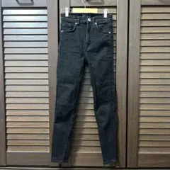 ZARAのブラック スキニーデニム