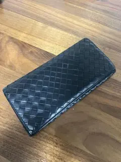 BOTTEGA VENETA 長財布 定番 高級感 ブラック