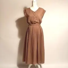 continuer de nice claup テラコッタ　プリーツワンピース