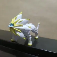 モンコレ ソルガレオ フィギュア ポケモン