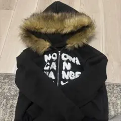 ファー付きパーカー