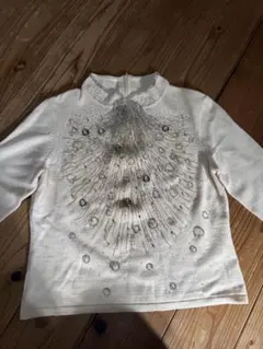 ビーズ装飾 ホワイトニットセーター　via faburrica