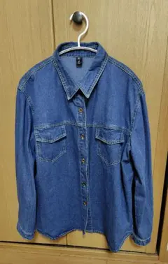 デニムシャツ