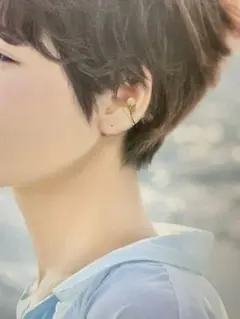 ◆新作：カフタイプハンドメイドピアス（マザーオブパール6mm）