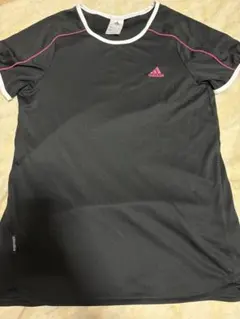 adidas Tシャツ スポーツ