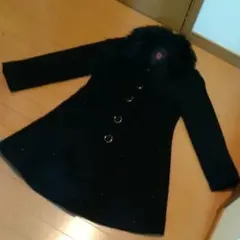 ピンキーミックスの黒いロングコート