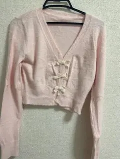 リボン付きピンクカーディガン