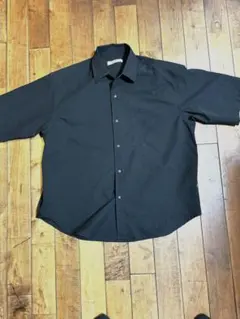 半袖シャツ　ブラック