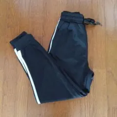 トレーニングパンツ　黒