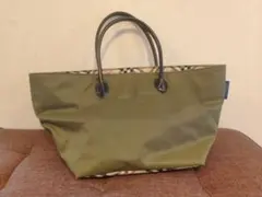 Burberry BLUE LABEL オリーブグリーン 舟形トートバッグ
