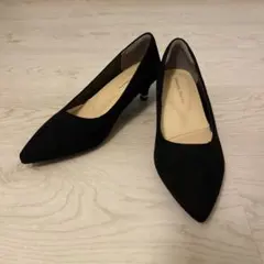 ポインテッドトゥパンプス