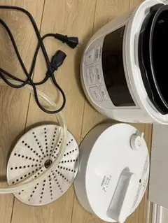 火曜まで特価！シロカ　電気圧力鍋のサムネイル