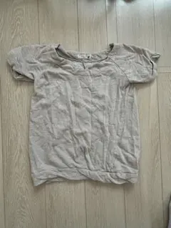 1月末まで！earth ベージュ 半袖Tシャツ