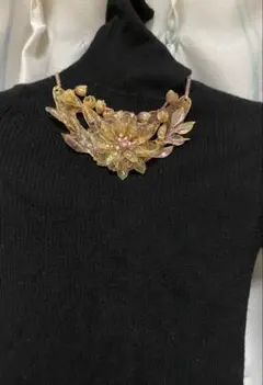 チョーカー、ネックレス、個性的、華やか、一点もの、クリアレザー、希少生皮、