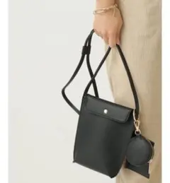 ショルダーポーチ　ベージュ