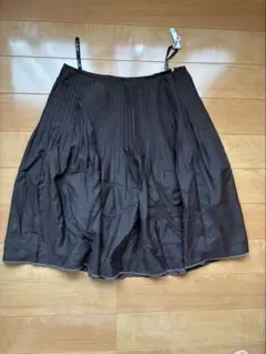 トゥービーシック　黒　裾フレア　レース　大きいサイズ46　フレアスカート トゥービーシック 黒 裾フレア レース 大きいサイズ46 フレア