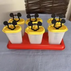 タッパーウェアとディズニーのコラボ⭐︎ミッキー 2Lボトルとタンブラー未使用箱入り タッパーウェアとディズニーのコラボ⭐︎ミッキー 2Lボトルと