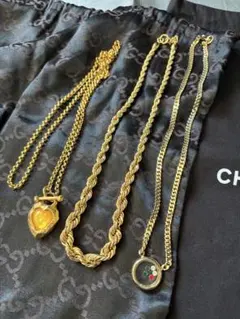 金色のネックレス3点セット