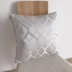 【新品未使用】シルバー 幾何学模様 洗える クッションカバー 45cm