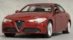 Alfa Romeo Giuliaのサムネイル