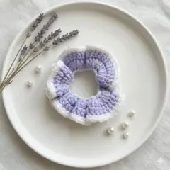 淡色♡かぎ編みシュシュ パープル×ホワイト ハンドメイド