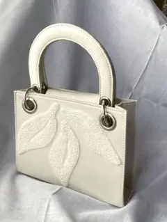 ホワイト葉の刺繍パーティーバッグ