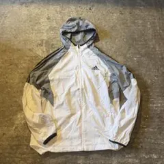 adidas ナイロンジャケット ランニングウェア