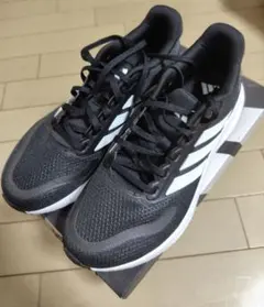 adidas アディダス　スニーカー　ランファルコン5 26.0cm