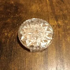 キャンメイク　むにゅっとハイライター　03