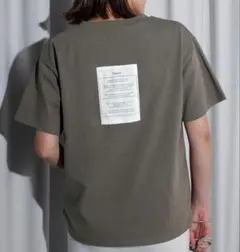 【新品・タグ付】バックビッグラベルTシャツ/BONJOUR SAGANのサムネイル