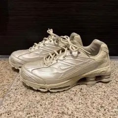 NIKE Shox TL ベージュ　ホワイト　 スニーカーのサムネイル