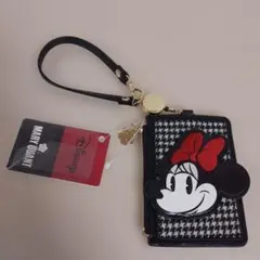ディズニーストア　MARY QUANT ミニーマウス パスケース