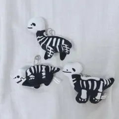 恐竜ストラップ3個セット