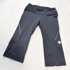 【極美品】デサント 7分丈 ランニングパンツ レディースM 吸汗速乾 UVカットのサムネイル