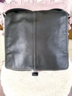 COACH ブラックレザー ショルダーバッグ