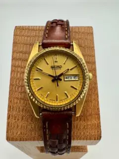 SEIKO クォーツ腕時計　カレンダー A758