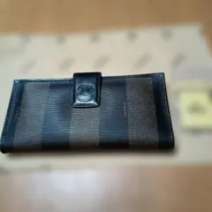 レザー長財布 ストライプデザイン