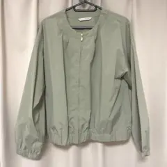 Té chichi TERRASSE ノーカラージャケット カーキのサムネイル