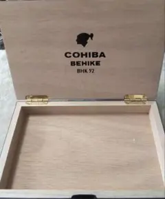 COHIBA BEHIKE BHK 52 シガーボックス　空箱