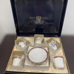 英国 Harrods ハロッズベア ミニチュア ティーセット 箱付き - メルカリ